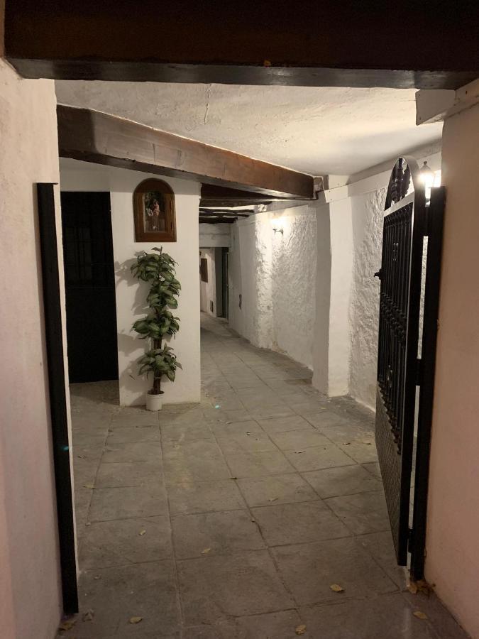 Tinao De Las Alcantaras Lanjaron Luaran gambar